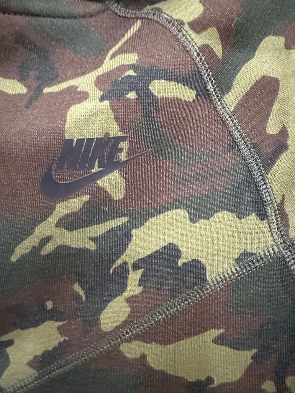 Nike tech kids